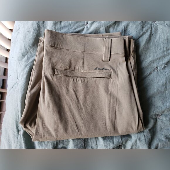 Eddie Bauer Men's Horizon Guide Chino Pants - Slim (32x30, Light Khaki) - Picture 2 of 11